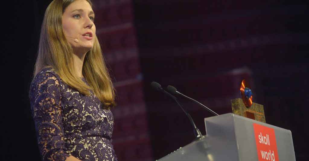 Lesley Marincola, Angaza CEO, accepts the 2018 Skoll Award