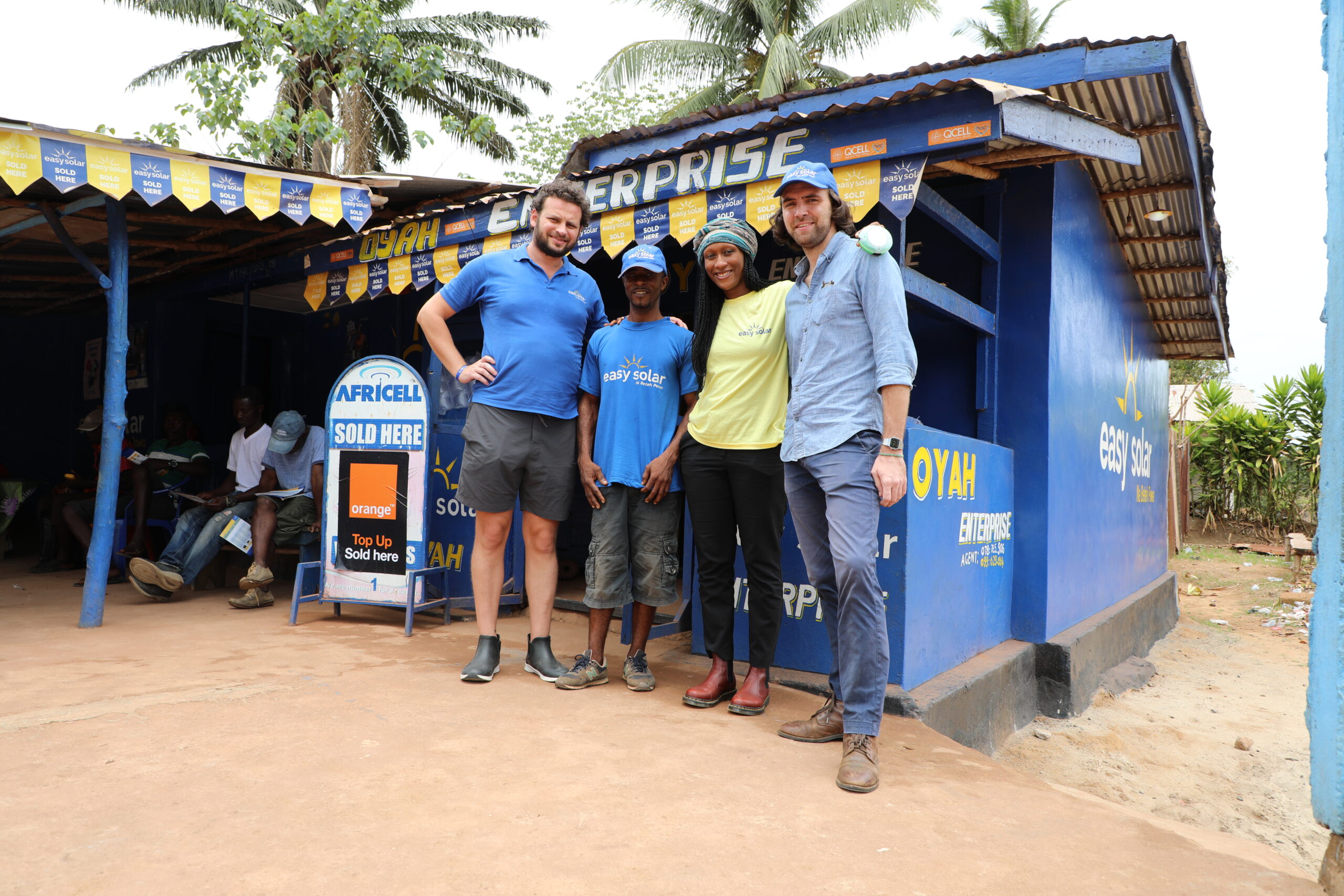 The SIMA Angaza Distributor Finance Fund invests in Easy Solar's team of entrepreneurs.